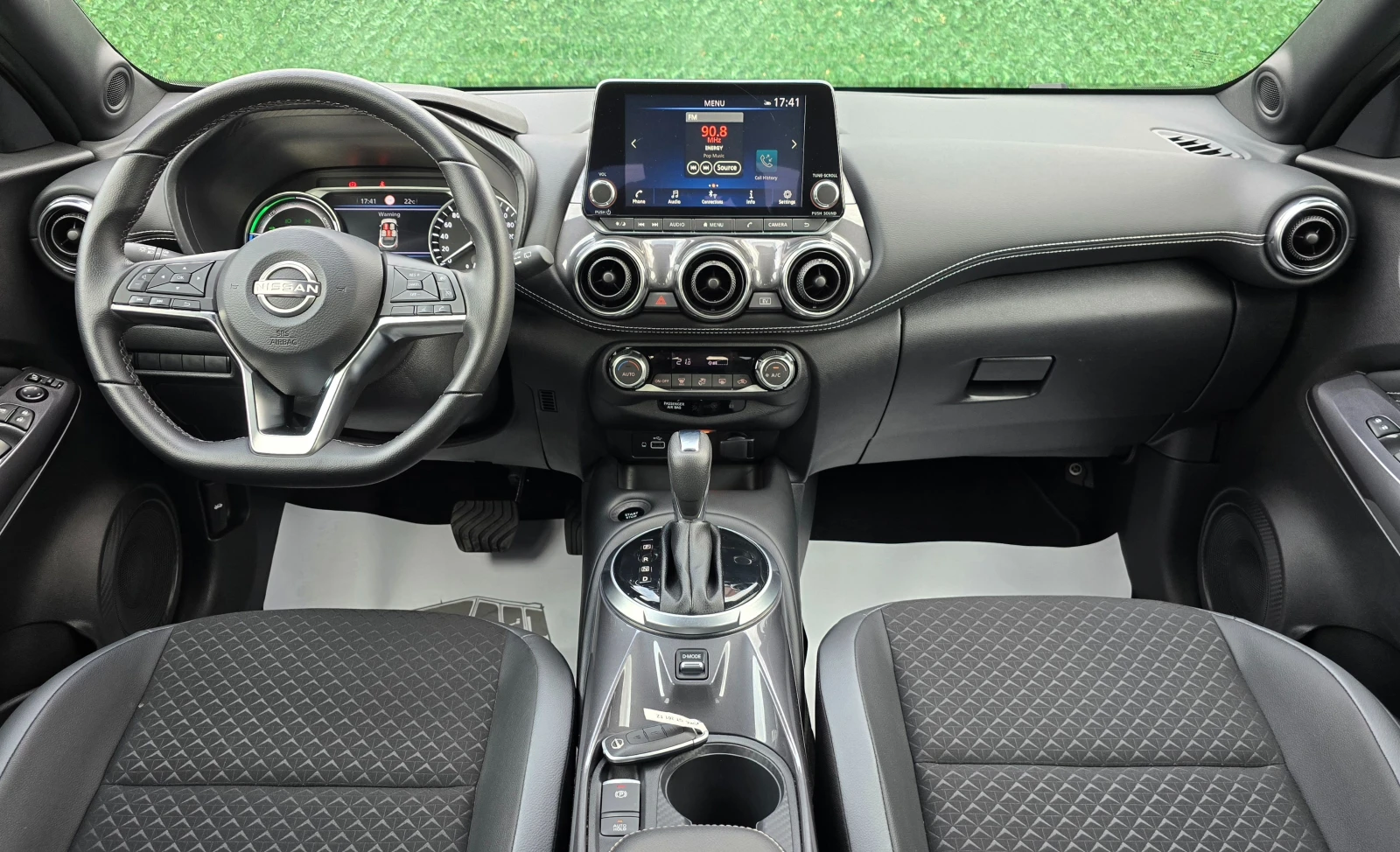 Nissan Juke 1.6i* 143кс* HYBRID* 2000км* , снимка 12 - Автомобили и джипове - 54700577