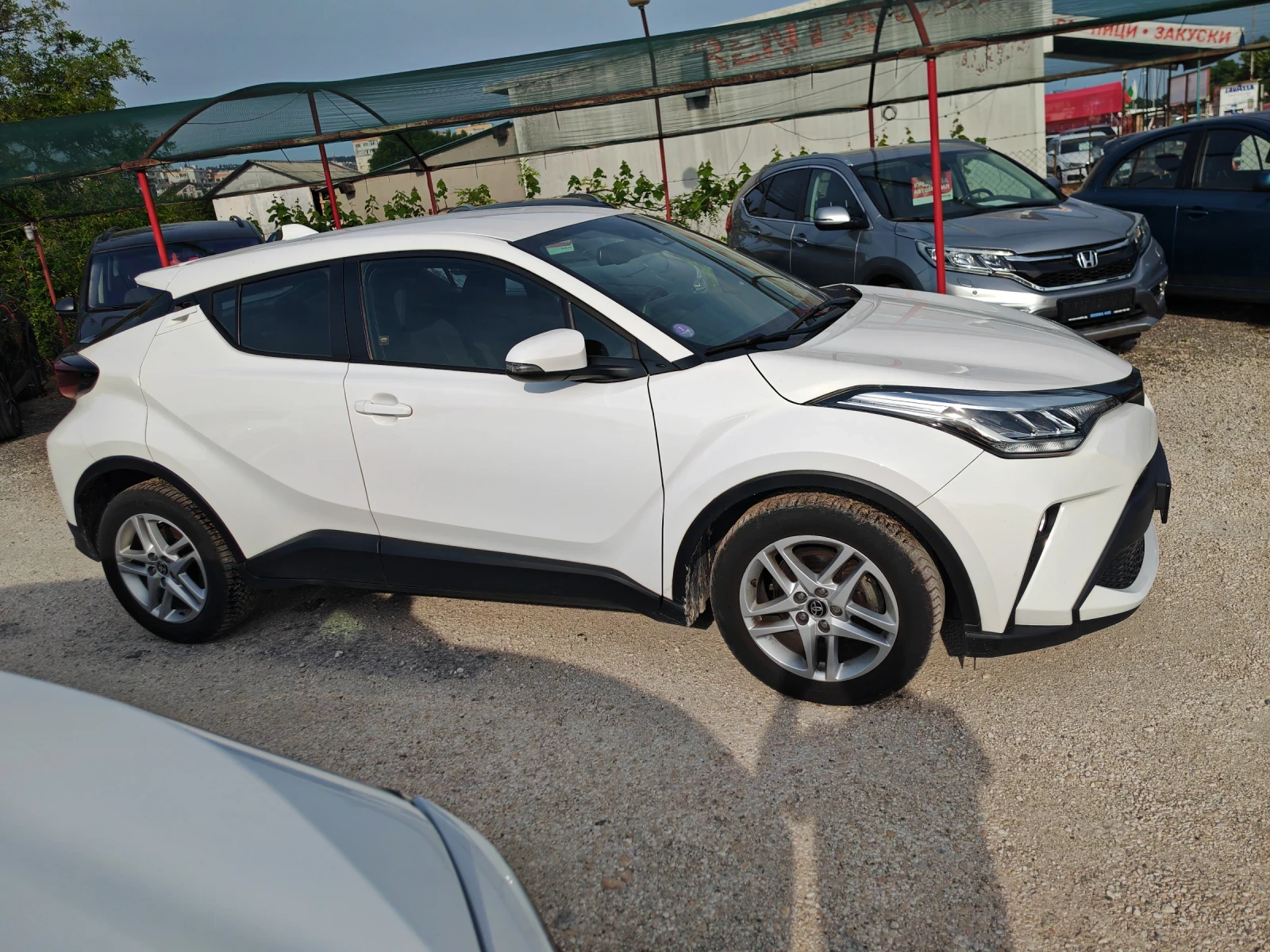 Toyota C-HR 1.8 hybrid , снимка 8 - Автомобили и джипове - 54766539