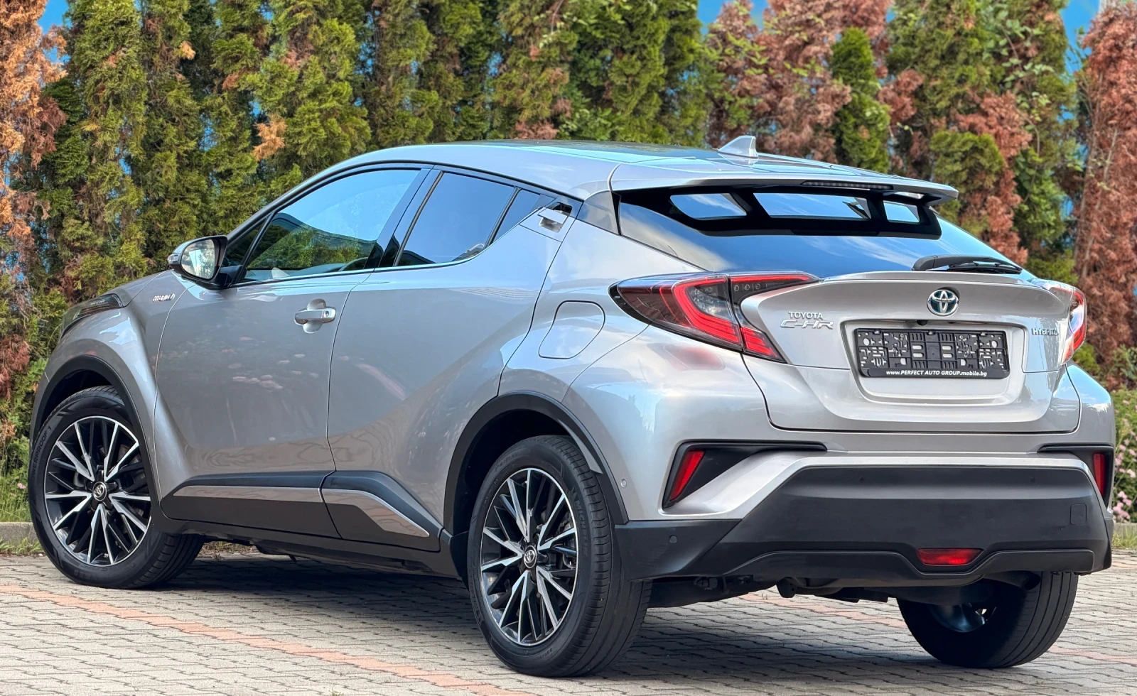 Toyota C-HR 1.8HYBRID-LED-KEYLESS-НАВИ-КОЖА-ПОДГРЕВ-КАМЕРА-FUL, снимка 3 - Автомобили и джипове - 54782709