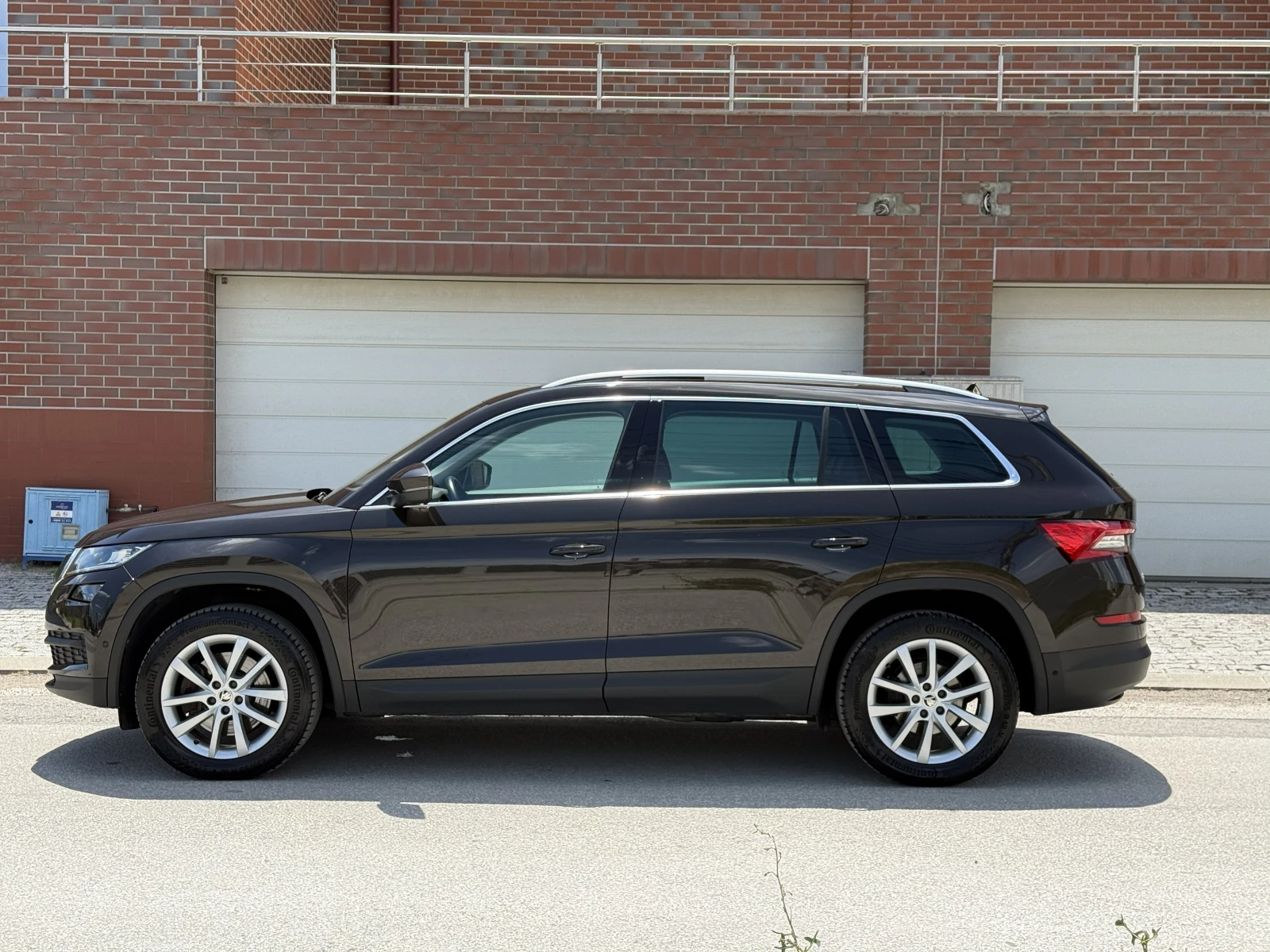 Skoda Kodiaq 7-места-AVTOMAT-4X4-ШВЕЙЦАРИЯ-FULL-TOP, снимка 8 - Автомобили и джипове - 55204109