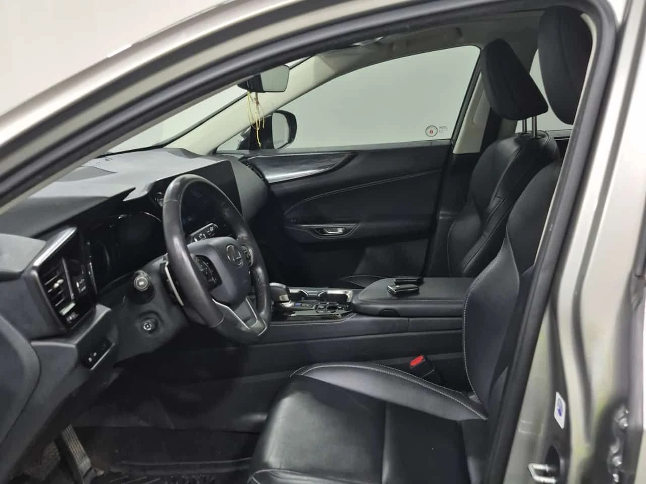 Lexus NX 350h  * CARFAX * ����� �� ����������� | Mobile.bg � ����������� 5