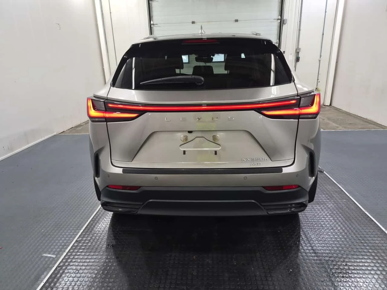 Lexus NX 350h  * CARFAX * ����� �� ����������� | Mobile.bg � ����������� 16
