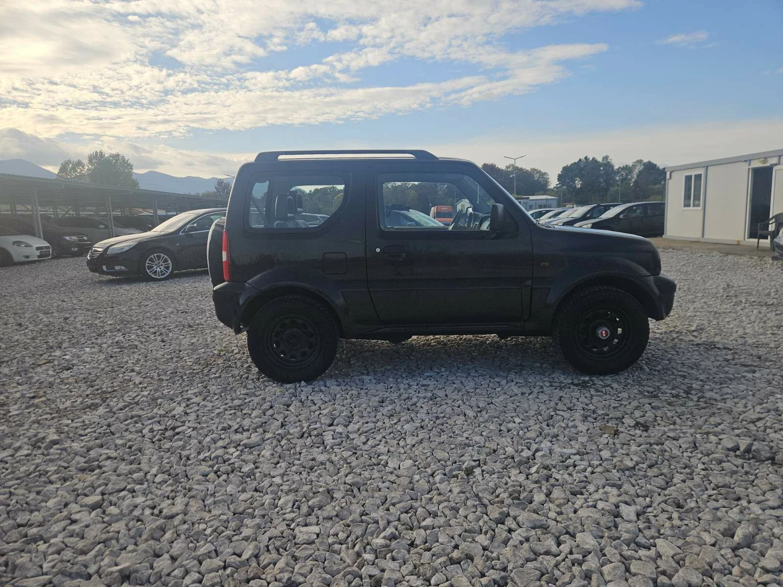 Suzuki Jimny, снимка 6 - Автомобили и джипове - 56510730