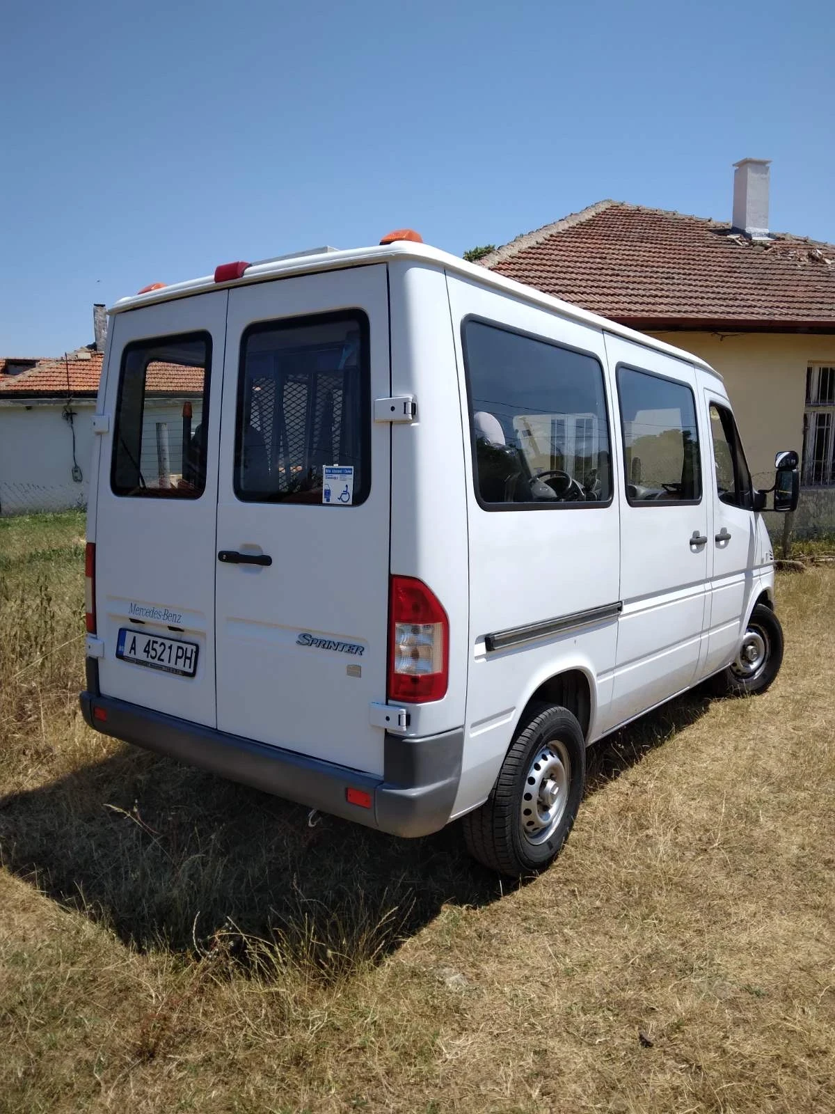 Mercedes-Benz Sprinter 211, снимка 10 - Бусове и автобуси - 54833910