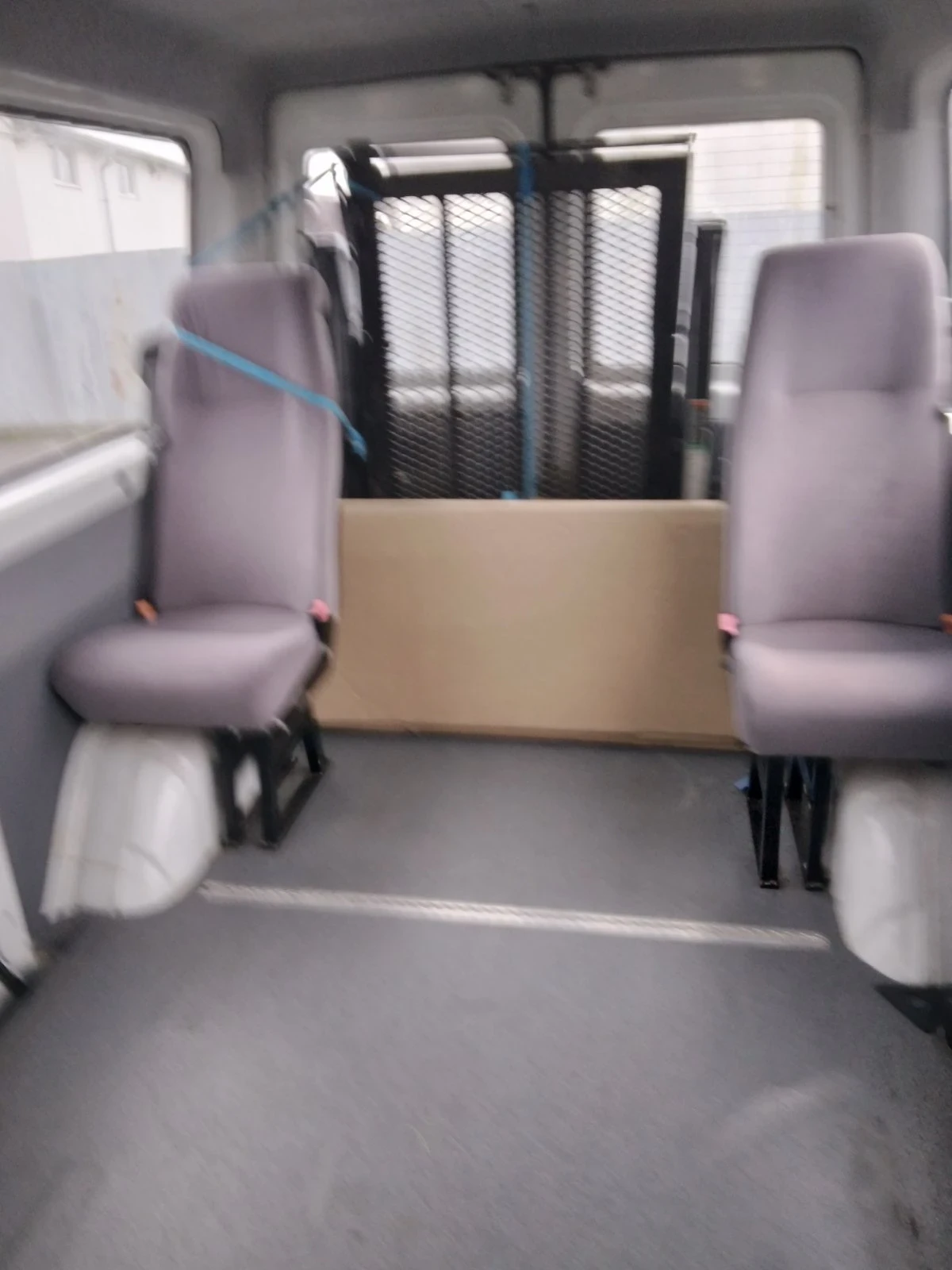 Mercedes-Benz Sprinter 211, снимка 4 - Бусове и автобуси - 54833910