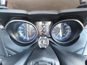 Yamaha T-max 560, снимка 6