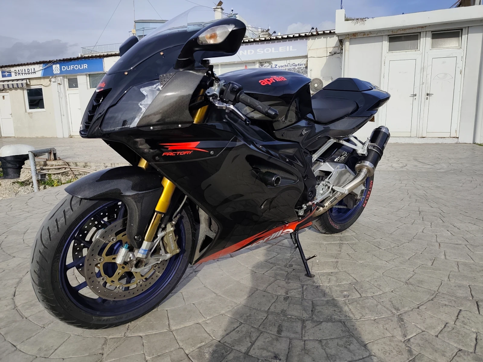 Aprilia RSV4 Factory  - изображение 6