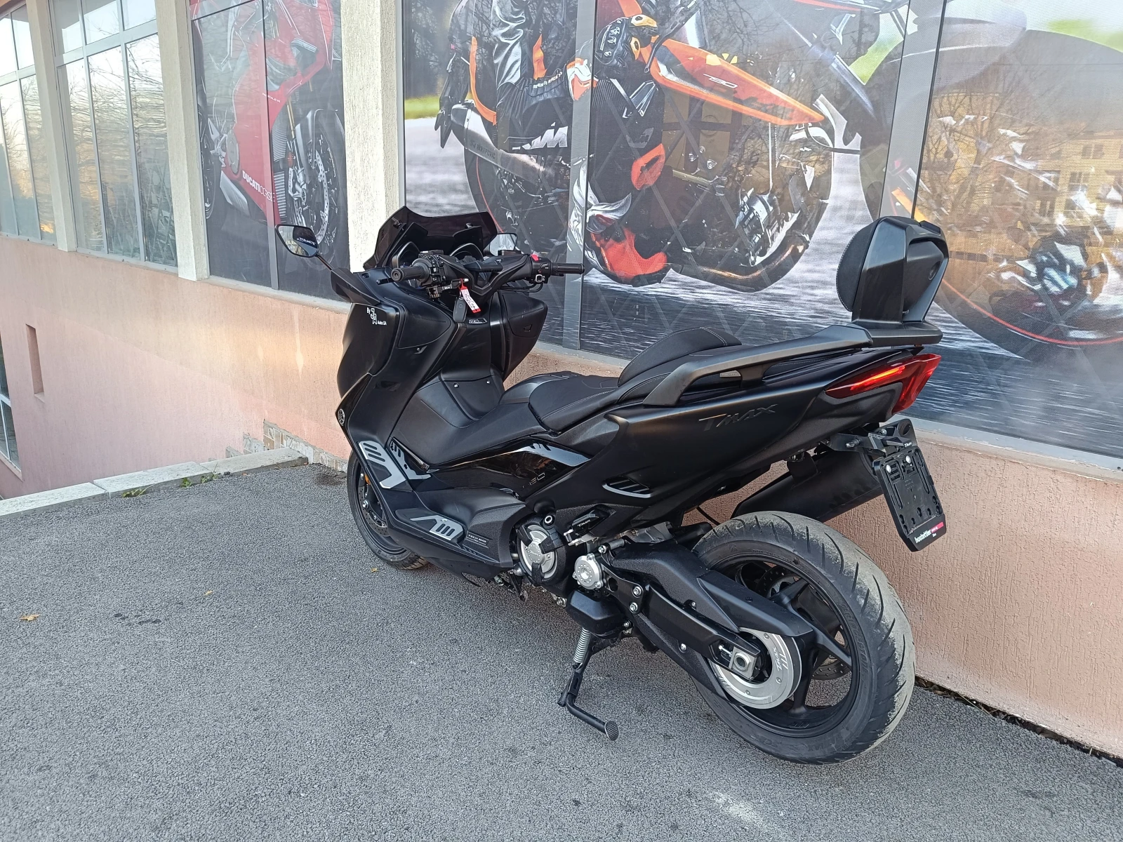 Yamaha T-max 560 - изображение 10