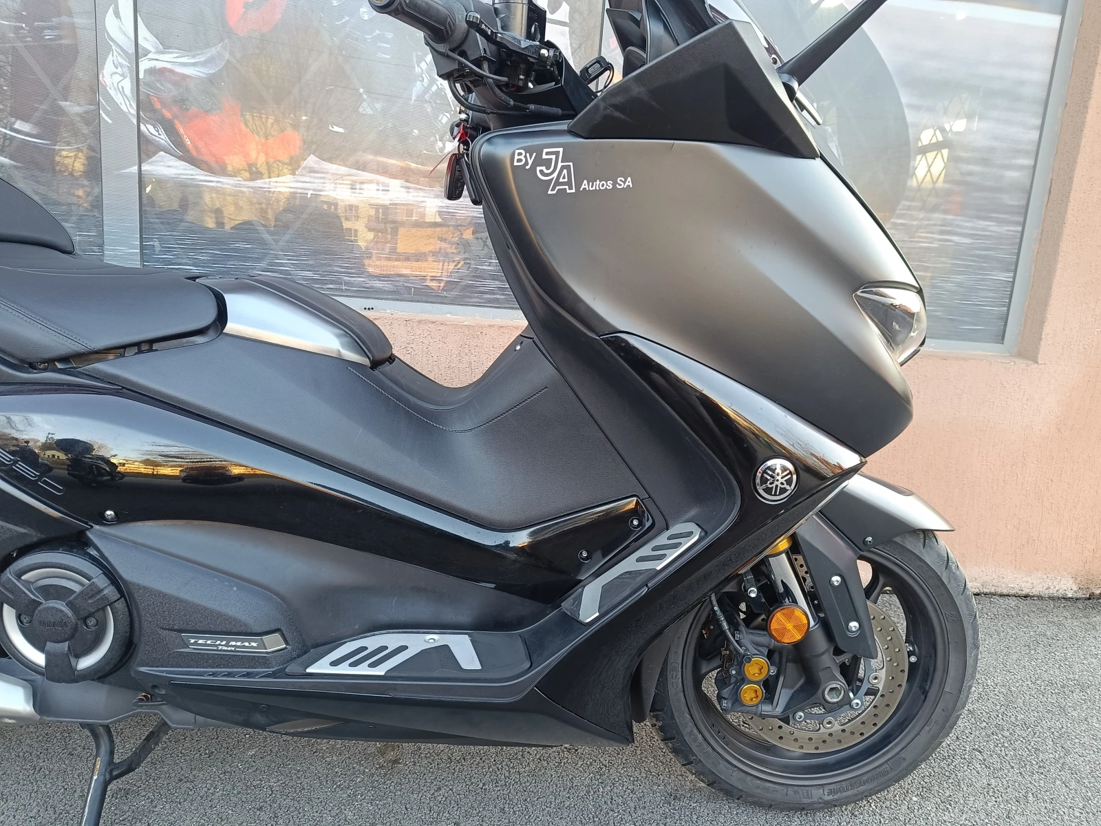 Yamaha T-max 560 - изображение 7