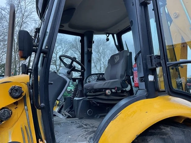 Багер JCB 3CX, снимка 5 - Индустриална техника - 48690642