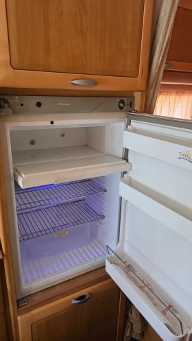 Кемпер HYMER / ERIBA 654, снимка 15