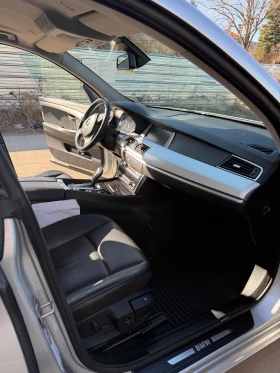 BMW 5 Gran Turismo 520D, снимка 12