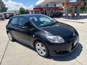 Toyota Auris, снимка 2