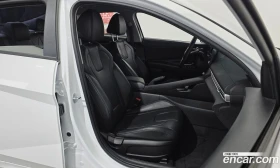 Hyundai Elantra 1.6 Smart, снимка 16