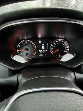 Renault Clio - 13000 € / 25425.79 лв. - 77822857 7