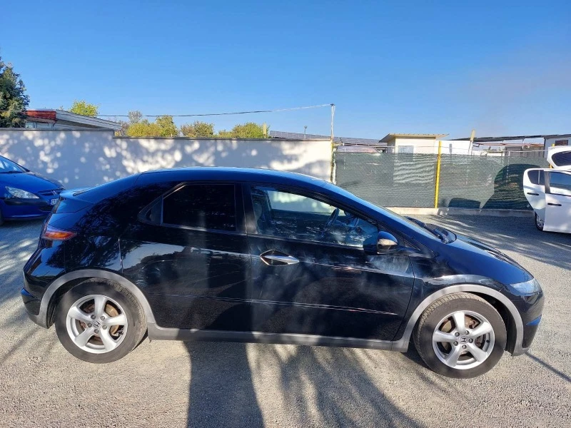 Honda Civic 1.4,6ск, снимка 2 - Автомобили и джипове - 42564383