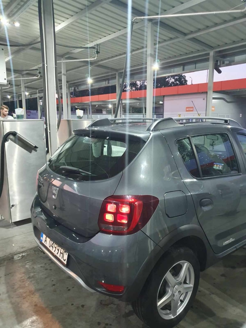 Dacia Sandero, снимка 4 - Автомобили и джипове - 46595299