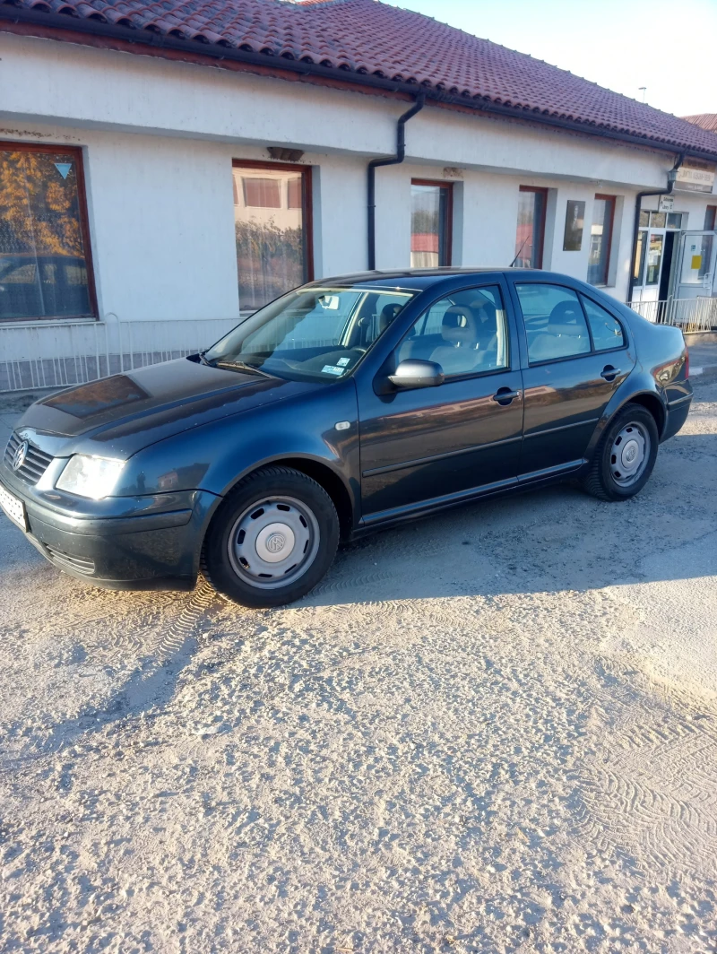 VW Bora, снимка 1 - Автомобили и джипове - 47652894