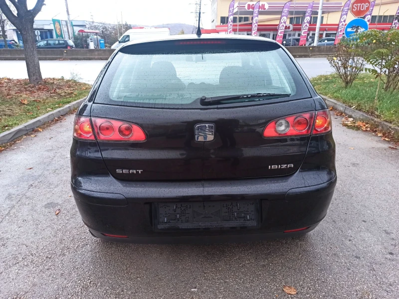 Seat Ibiza 1.4I, снимка 5 - Автомобили и джипове - 47925676