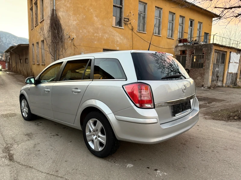 Opel Astra 1.7 CDTI///ECO FLEX///UNIKAT, снимка 3 - Автомобили и джипове - 49519400