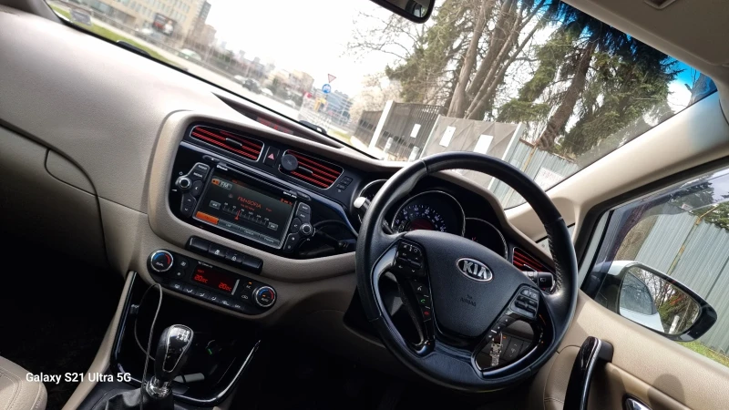 Kia Ceed, снимка 7 - Автомобили и джипове - 49597635