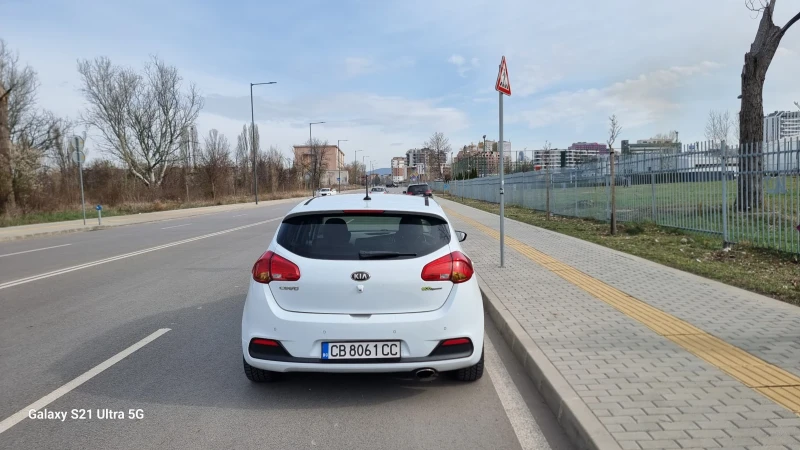 Kia Ceed, снимка 2 - Автомобили и джипове - 49597635