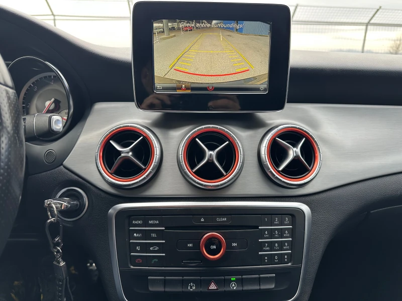 Mercedes-Benz CLA 220 200CDI AMG , снимка 17 - Автомобили и джипове - 52230100