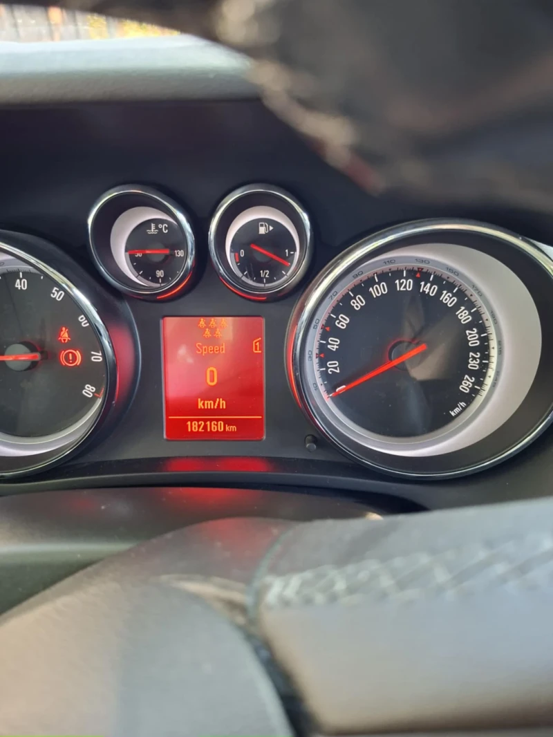 Opel Zafira 1.6 CNG, снимка 6 - Автомобили и джипове - 51449731