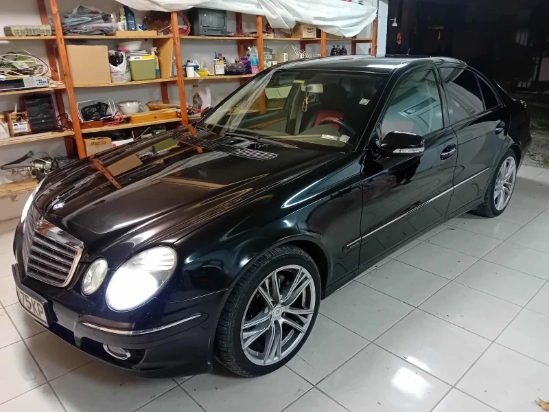 Mercedes-Benz E 270 W211 2.7CDI, снимка 2 - Автомобили и джипове - 52336728