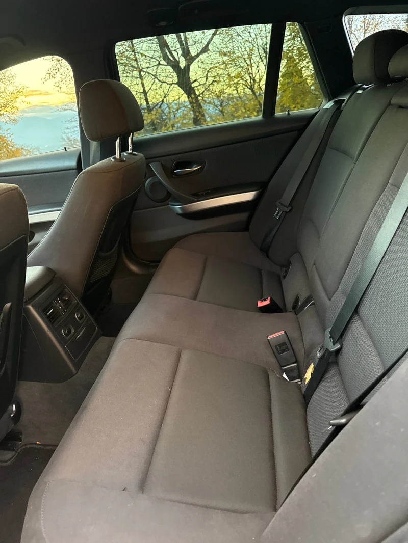 BMW 330, снимка 6 - Автомобили и джипове - 52693332