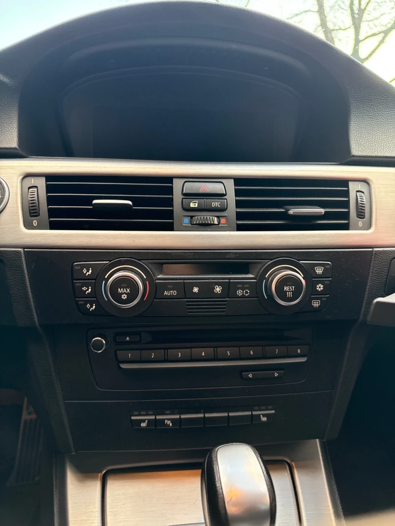 BMW 330, снимка 7 - Автомобили и джипове - 52693332