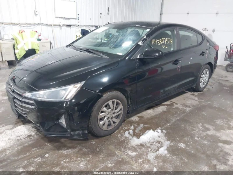 Hyundai Elantra 2l Se, снимка 2 - Автомобили и джипове - 53215205
