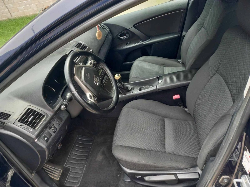 Toyota Avensis D-CAT, снимка 3 - Автомобили и джипове - 53272392