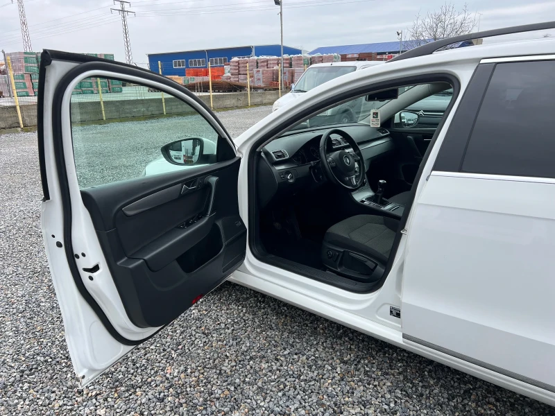VW Passat, снимка 5 - Автомобили и джипове - 53569602