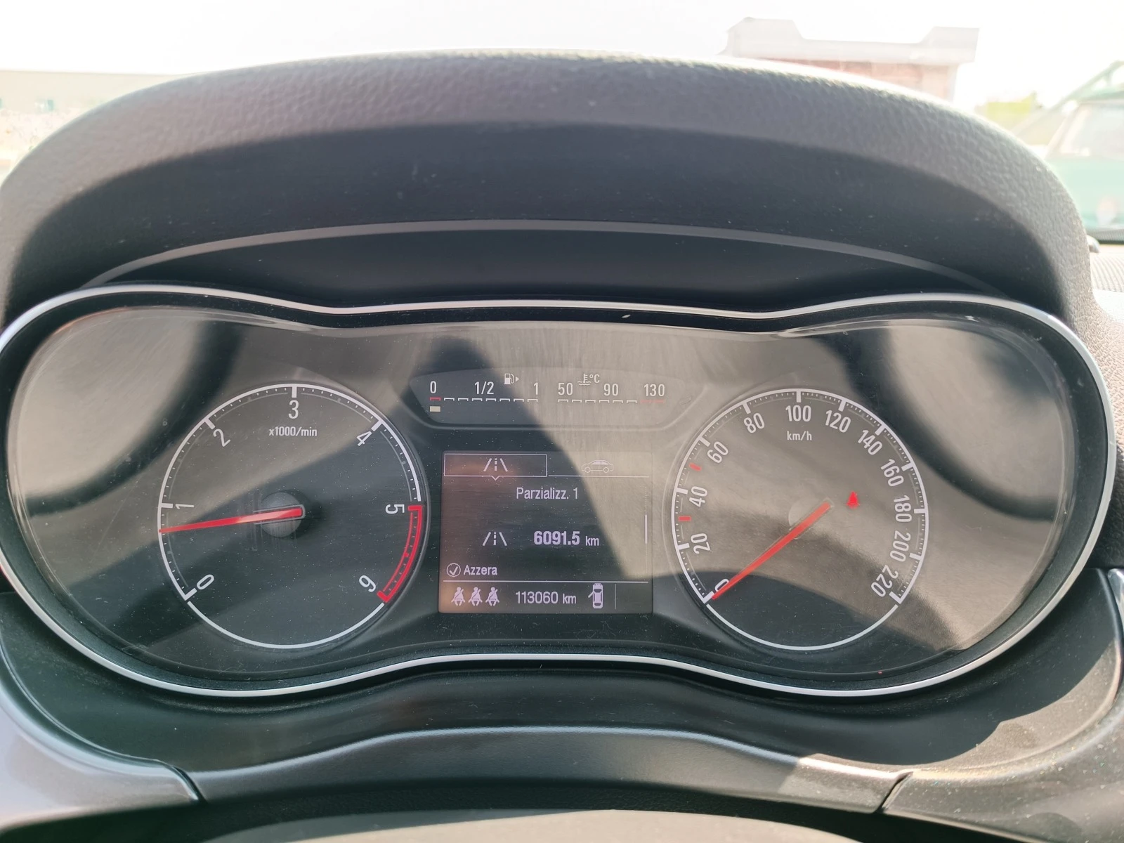 Opel Corsa 113000km. 2015г. 1.3CDTI  - изображение 9