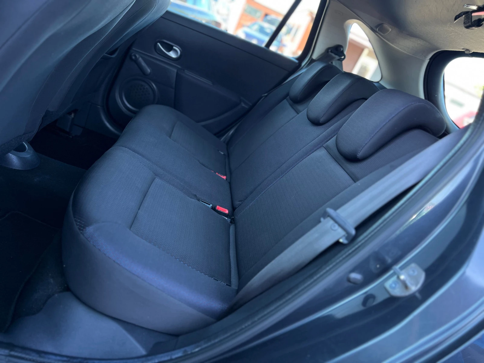 Renault Clio 1.2i 101кс КЛИМАТИК -50% ОТ ЦЕНАТА ГРАДУШКА  | Mobile.bg — изображение 12