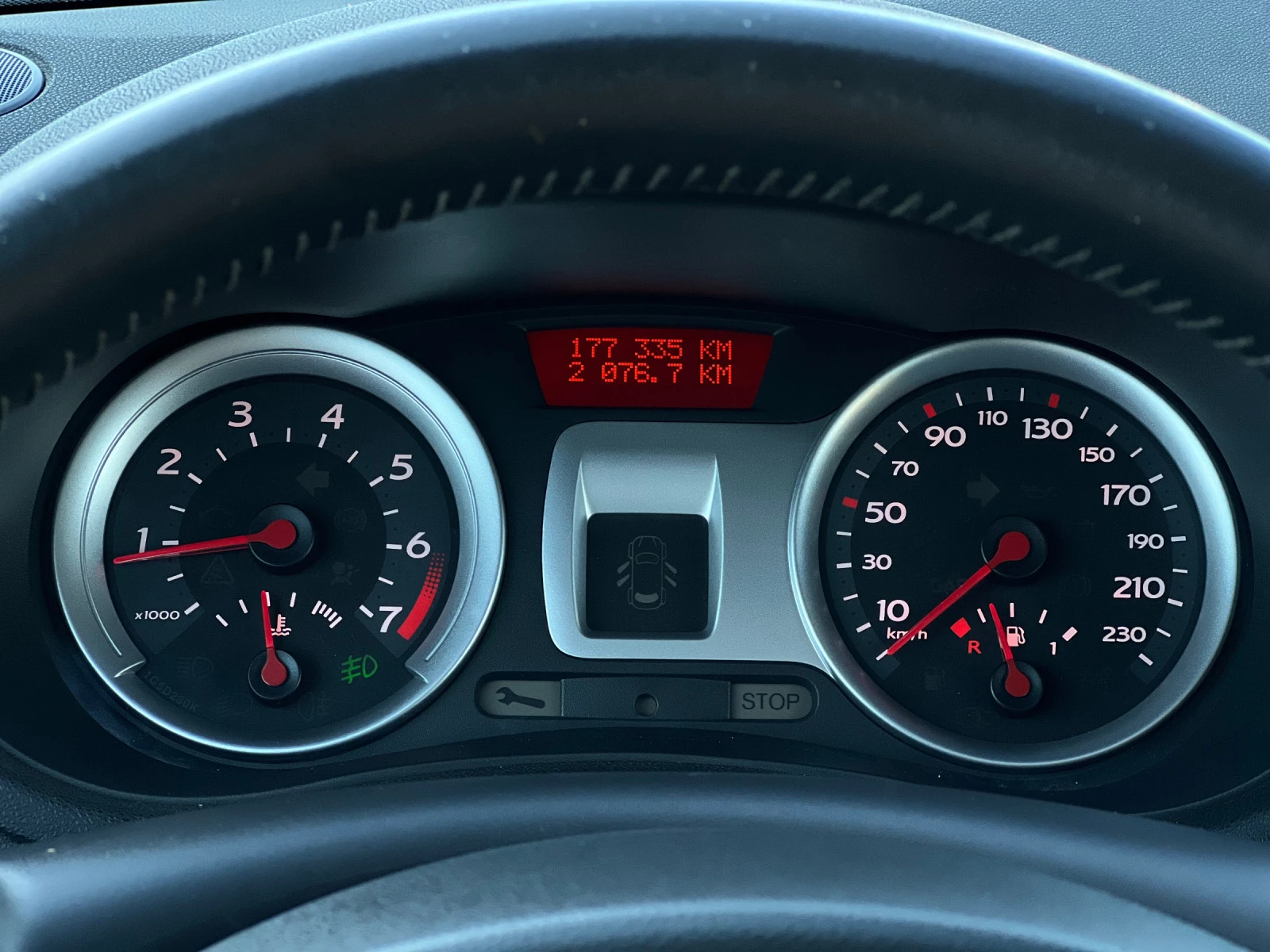 Renault Clio 1.2i 101кс КЛИМАТИК -50% ОТ ЦЕНАТА ГРАДУШКА  | Mobile.bg — изображение 16
