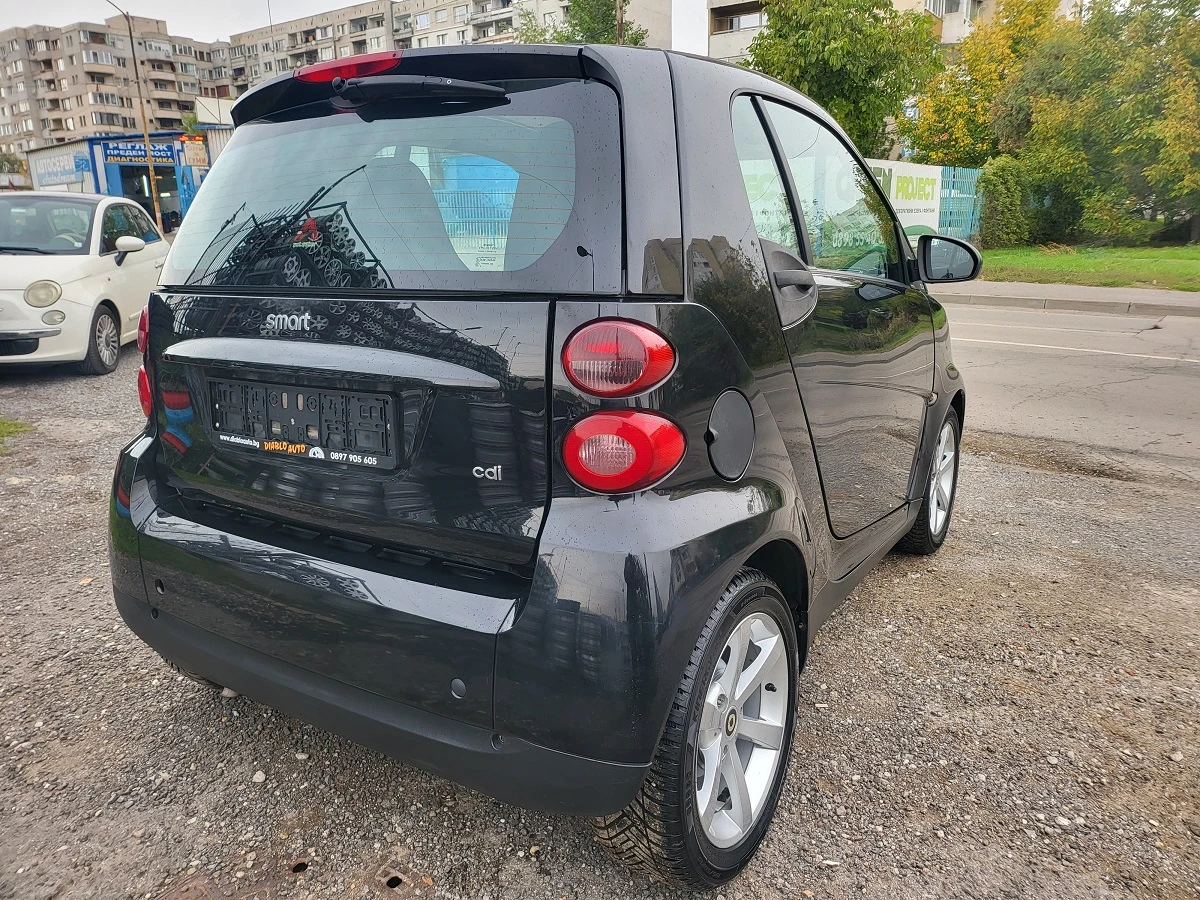 Smart Fortwo 0.8cdi PURE 54cv - изображение 10