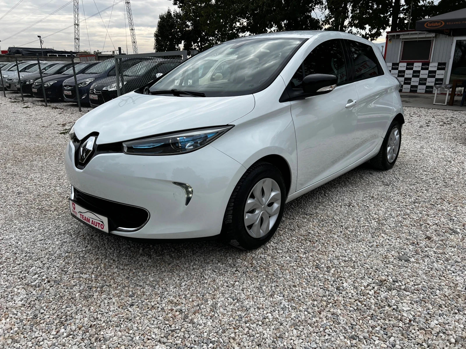 Renault Zoe  LIFE R240 - изображение 3