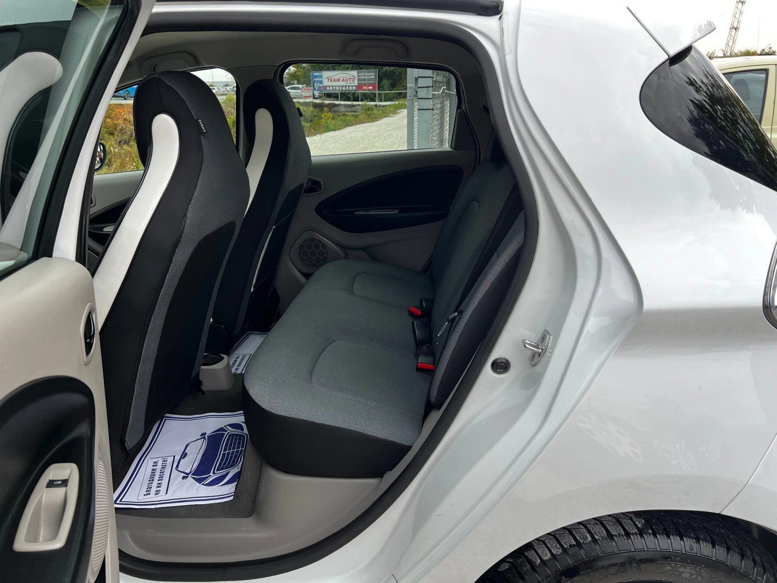 Renault Zoe  LIFE R240 - изображение 10