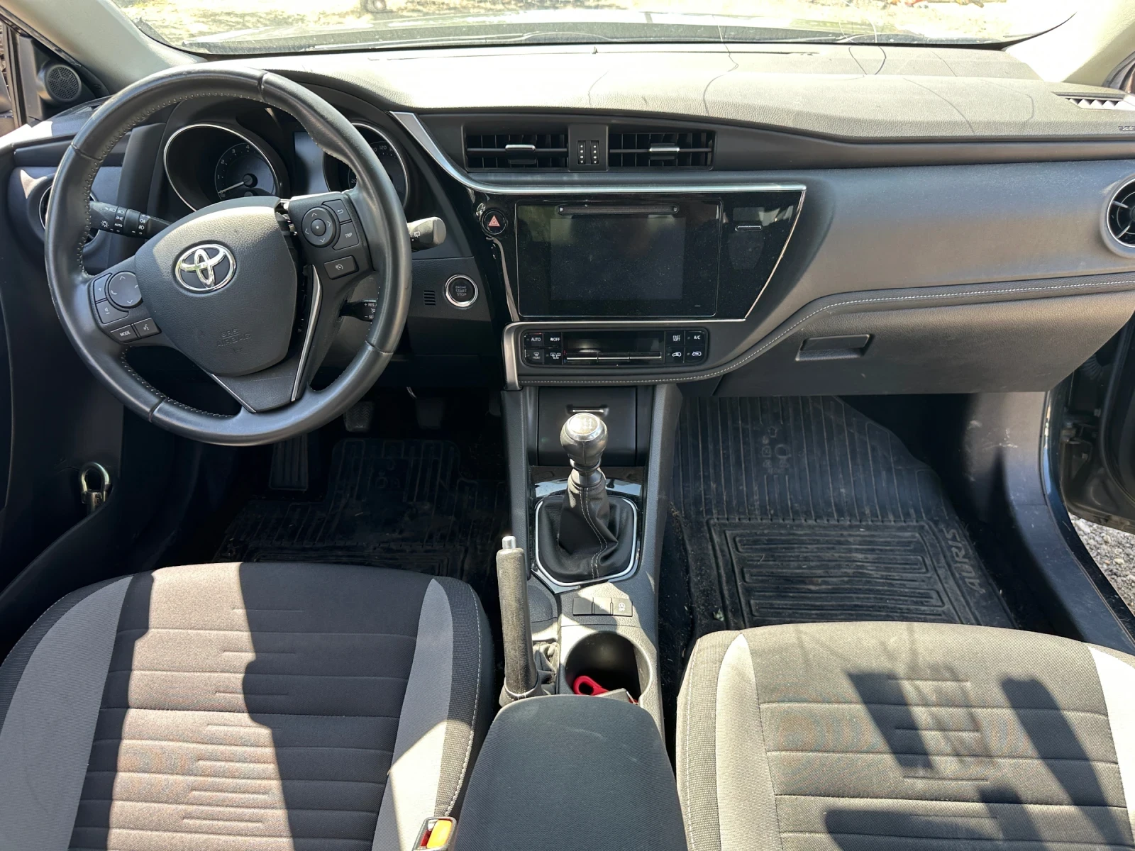 Toyota Auris 1.2 turbo 116 �� �� �����!  | Mobile.bg � ����������� 7