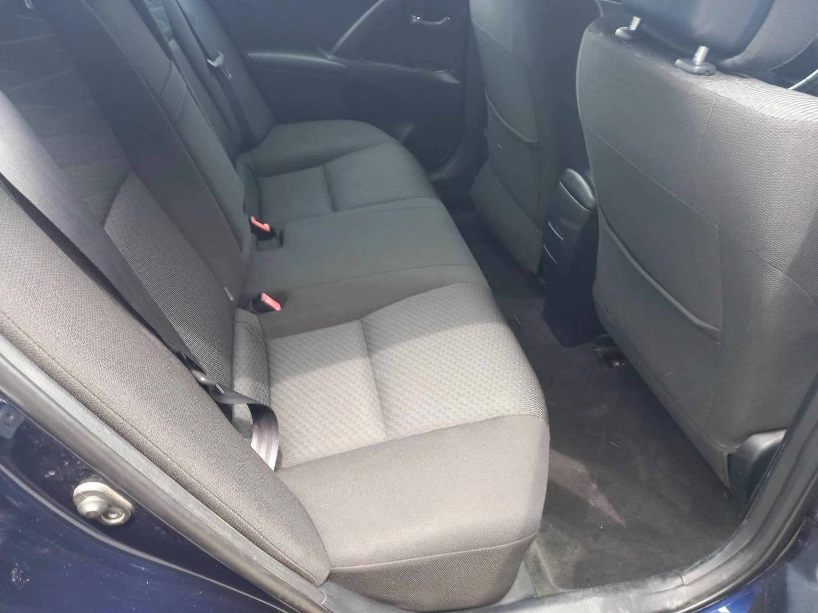 Toyota Avensis D-CAT - изображение 9