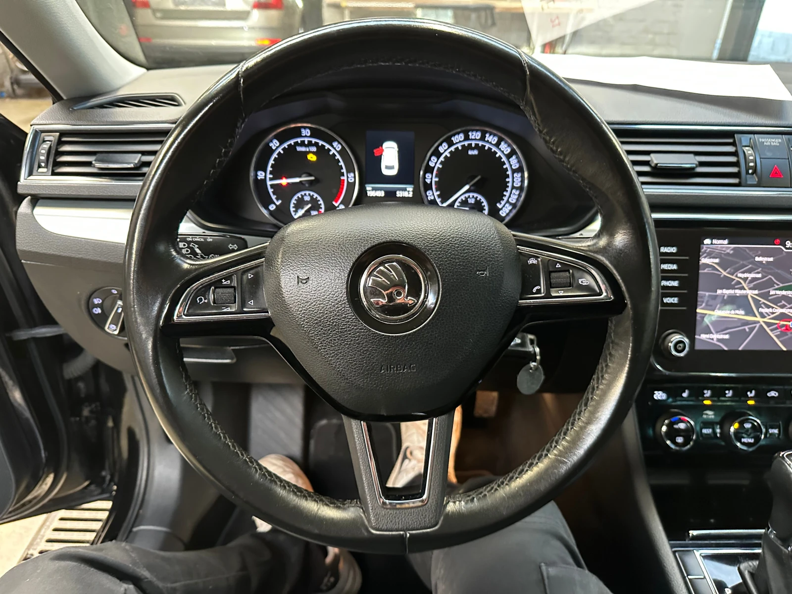 Skoda Superb  - изображение 6