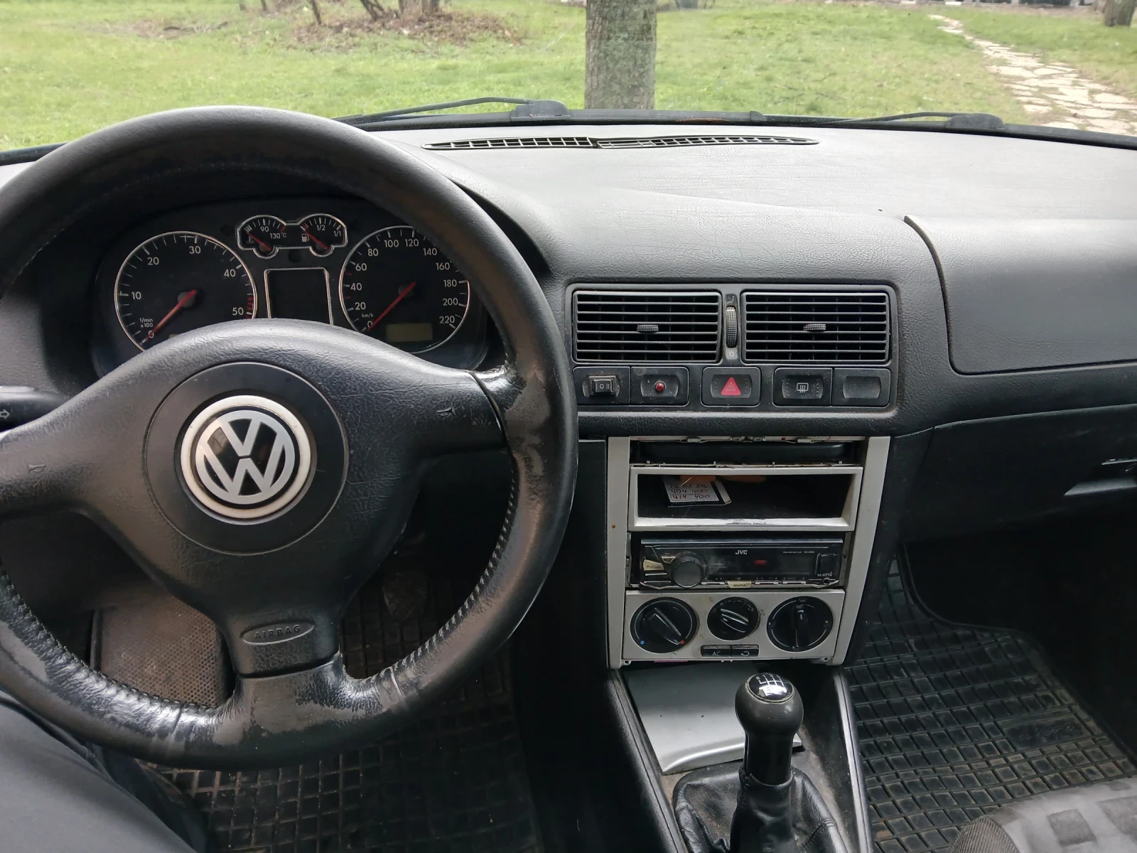 VW Golf 1.9 TDI 90 кс - изображение 6