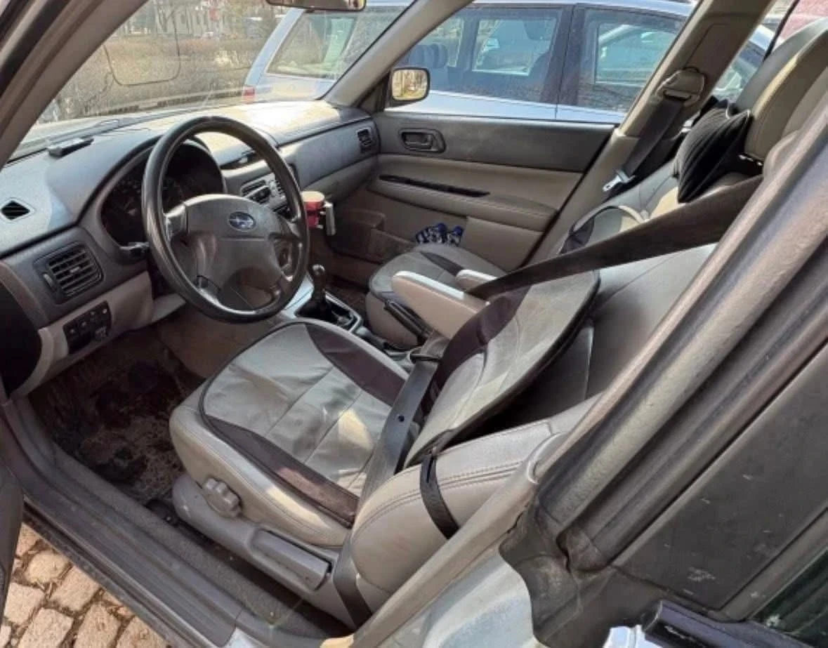 Subaru Forester, снимка 7 - Автомобили и джипове - 53827807