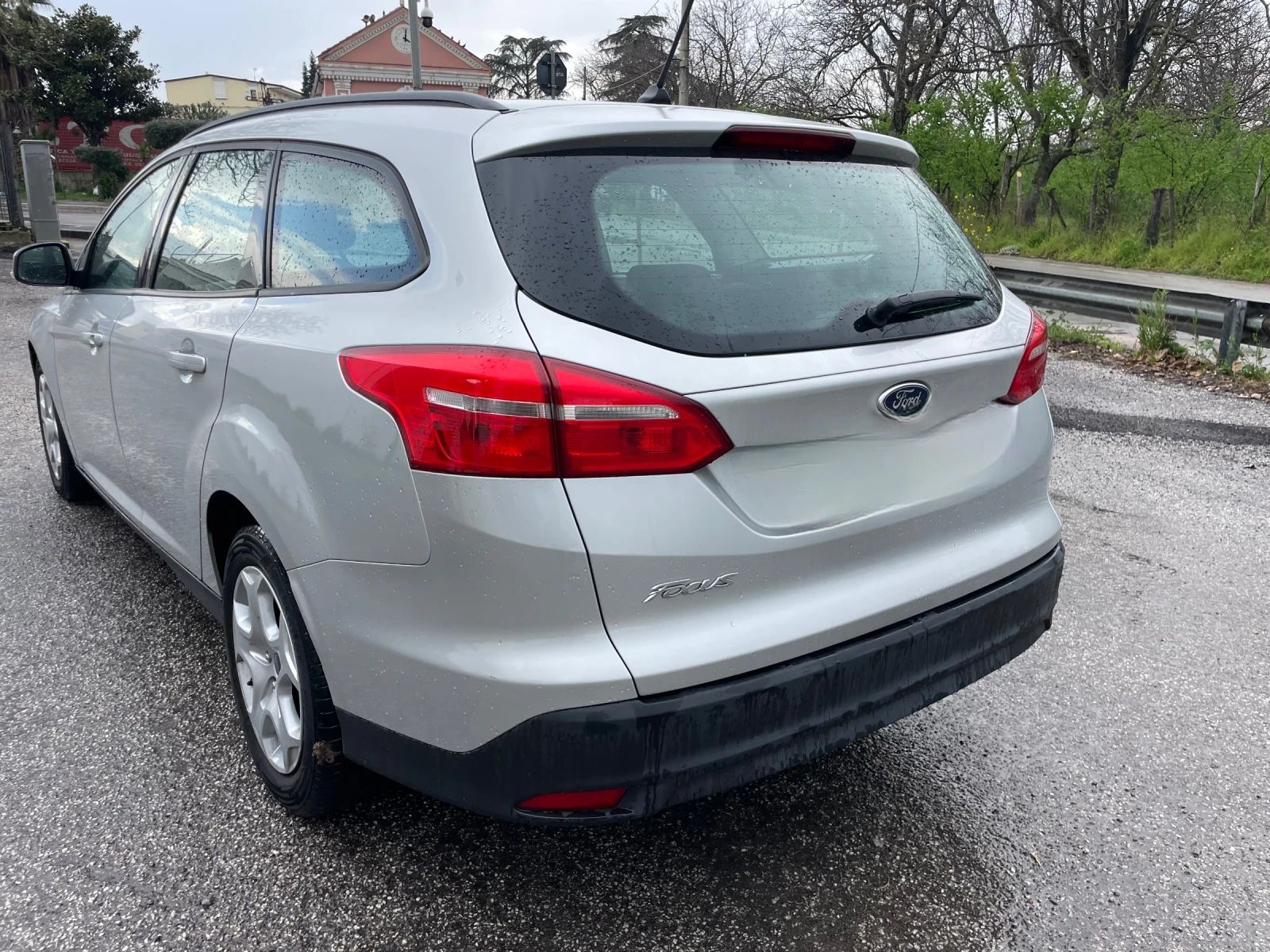 Ford Focus 1.5 TDCI 120 CV StarteStop SW Titanium X, снимка 5 - Автомобили и джипове - 53833312