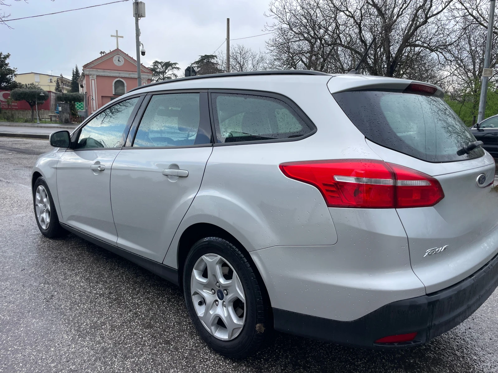 Ford Focus 1.5 TDCI 120 CV StarteStop SW Titanium X, снимка 4 - Автомобили и джипове - 53833312