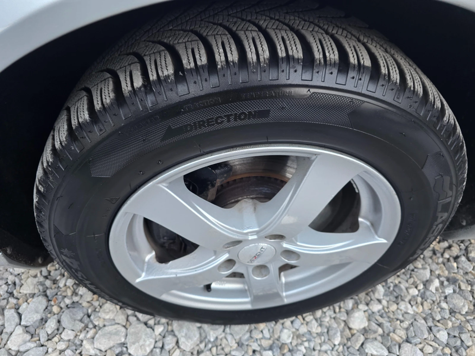 Volvo V70 2.0D NAVI KLIMATRON, снимка 16 - Автомобили и джипове - 53894527