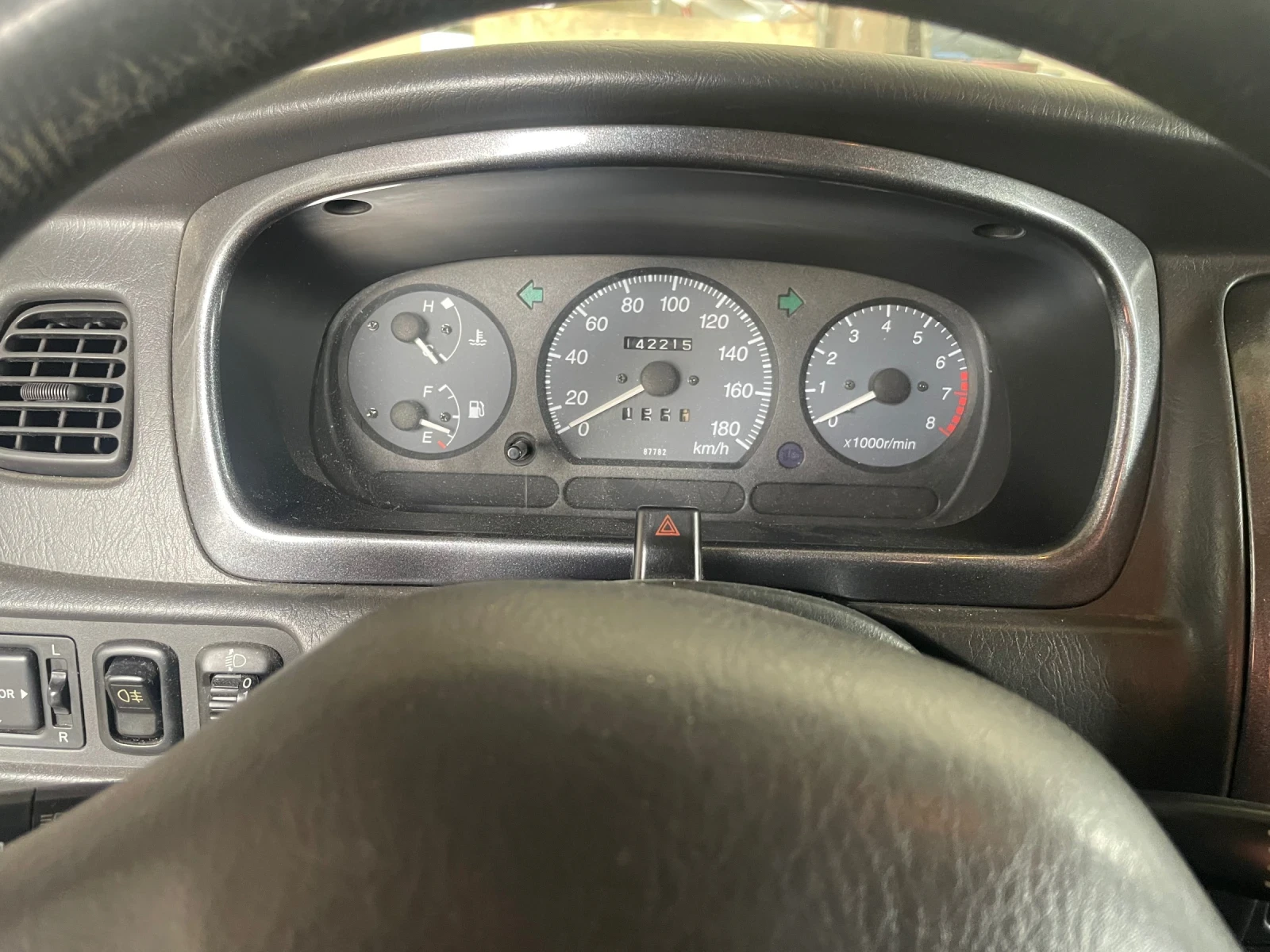 Daihatsu Sirion 1.0 4x4, снимка 4 - Автомобили и джипове - 53950793