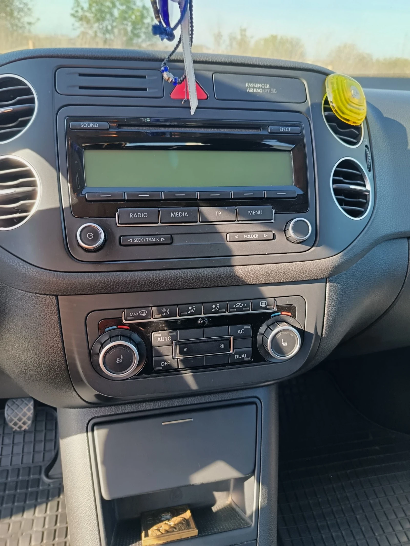 VW Golf Plus 2.0TDI, снимка 10 - Автомобили и джипове - 54311894